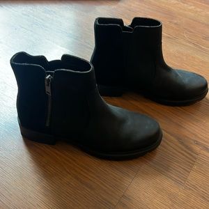 Sorel Waterproof Booties, size 8